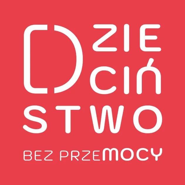Powiat Sieradzki w kampanii „Dzieciństwo bez Przemocy 2026” – konferencje, spotkania i akcja świetlna