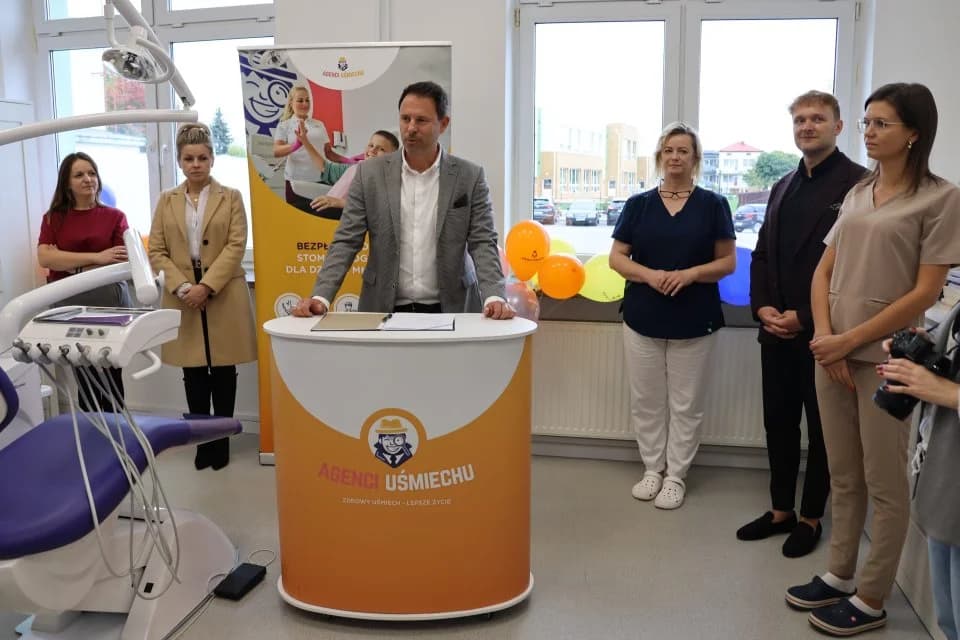 Gabinet stomatologiczny dla dzieci i młodzieży otwarty w Szkole Podstawowej w Uniejowie