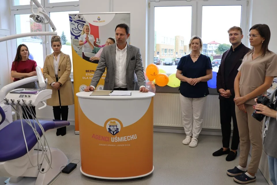 Gabinet stomatologiczny dla dzieci i młodzieży otwarty w Szkole Podstawowej w Uniejowie